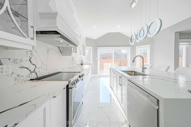2396 Southcott Rd, House other with 4 bedrooms, 4 bathrooms and 6 parking in Pickering ON | Image 27