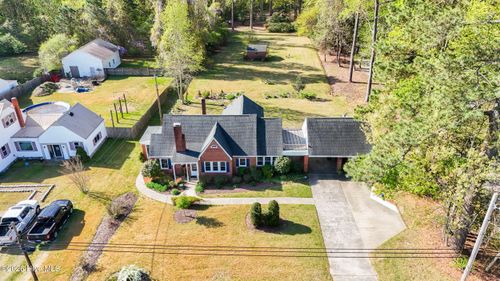 1521 W Queen St, Edenton, NC, 27932-9208 | Card Image