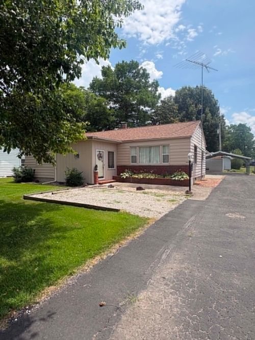 308 Bailey Ln, Benton, IL, 62812-1941 | Card Image