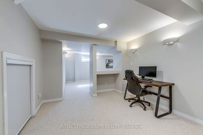 2390 Orchard Rd, House other with 3 bedrooms, 3 bathrooms and 1 parking in Burlington ON | Image 33