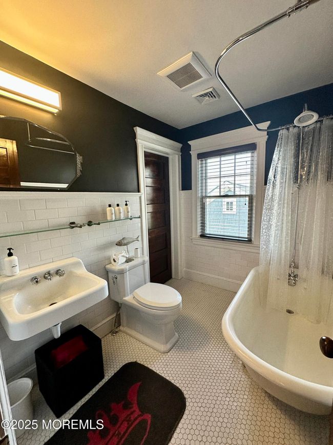703 7 Th Ave, House other with 6 bedrooms, 4 bathrooms and null parking in Asbury Park NJ | Image 36