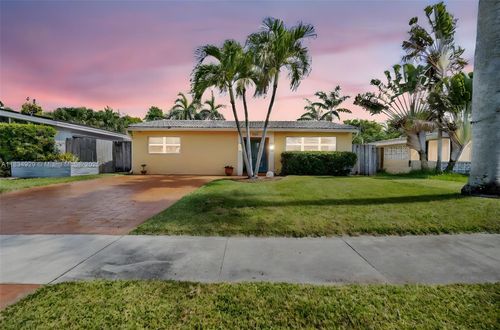 1533 Shenandoah St, Hollywood, FL, 33020-2570 | Card Image