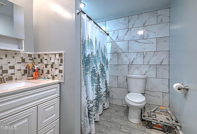 21209 Lime Hill Rd, House other with 4 bedrooms, 2 bathrooms and null parking in Bristol VA | Image 45