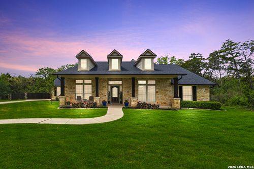 142 Carriage Ct, Bastrop, TX, 78602-3568 | Card Image