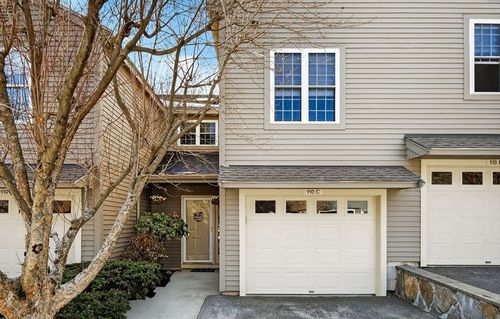 c-110 Ridgefield Cir, Clinton, MA, 01510 | Card Image