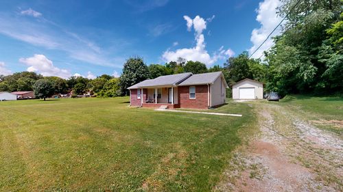 1726 Old Clarksville Pike, Chapmansboro, TN, 37035-5102 | Card Image