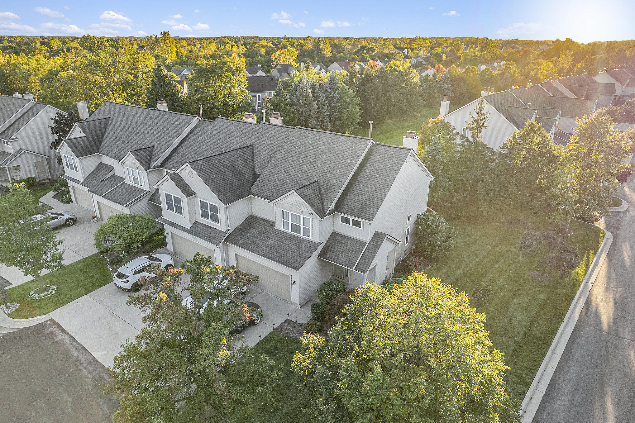 Meadow Grove Trl, Ann Arbor, MI 48108