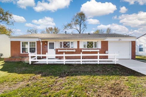 491 Daventry Ln, Columbus, OH, 43230-6400 | Card Image