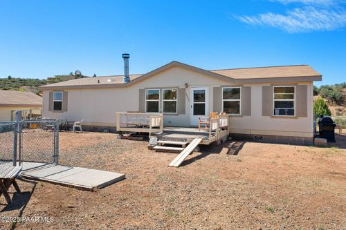 10677 E Peanut Dr, Dewey-Humboldt, AZ, 86327-8065 | Card Image
