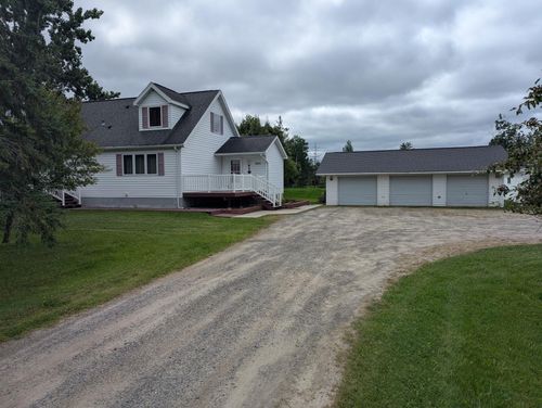3925 Highway 11, International Falls, MN, 56649-9101 | Card Image
