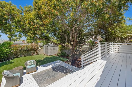 1415 Corona St, Hermosa Beach, CA, 90254-4037 | Card Image