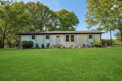 1013 Copper Still Cir, Kingston Springs, TN, 37082-9206 | Card Image