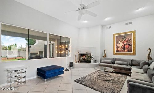 6361 W Deer Valley Rd, Glendale, AZ, 85308-6405 | Card Image