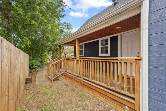 1710 S Walnut St, House other with 2 bedrooms, 2 bathrooms and null parking in Sherman TX | Image 26