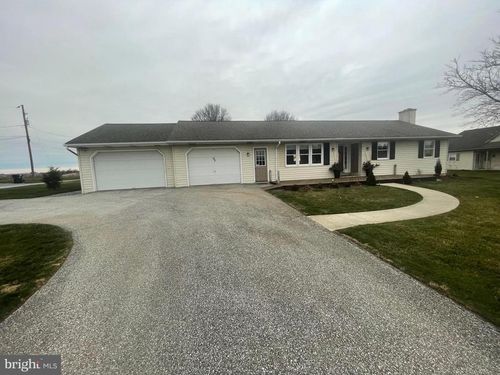 63 Harristown Rd, PARADISE, PA, 17562-9636 | Card Image