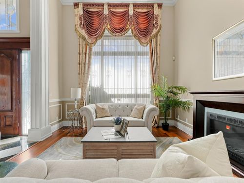 5631 Clearwater Dr, Richmond, BC, V7C3B6 | Card Image