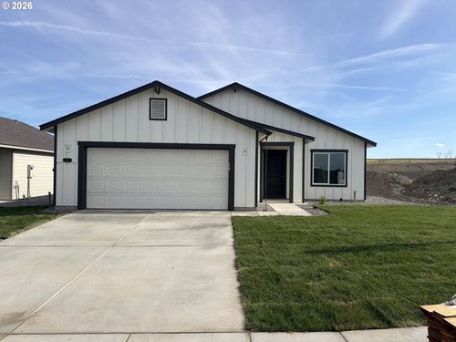 596 Arthur St, Umatilla, OR, 97882-2042 | Card Image