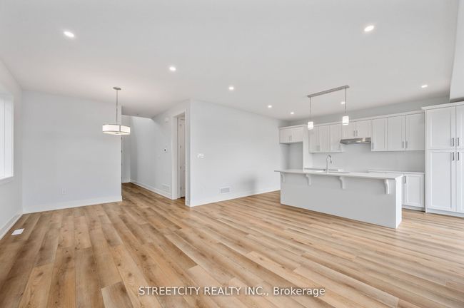 33 Lucas Rd, House other with 3 bedrooms, 3 bathrooms and 2 parking in St. Thomas ON | Image 12