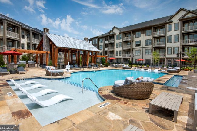 APT-1212 - 1520 Laurel Crossing Pkwy, Condo with 3 bedrooms, 2 bathrooms and 2 parking in Buford GA | Image 37