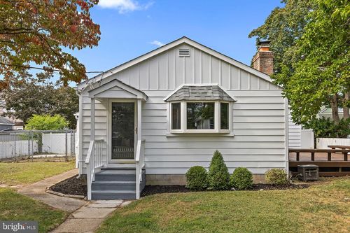 229 Saude Ave, ESSINGTON, PA, 19029-1415 | Card Image