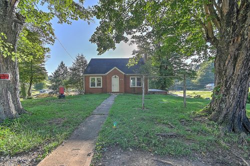 148 Easter Lilly Ln, Gate City, VA, 24251-4205 | Card Image
