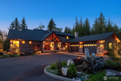 139 Walhaupt Rd, Onalaska, WA, 98570-9401 | Card Image