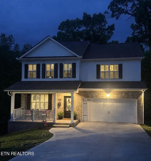 1204 Emerald Forest Ln Lane, Powell, TN, 37849 | Card Image