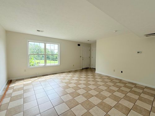 4-205 Shamrock Ln, Richmond, KY, 40475-2682 | Card Image