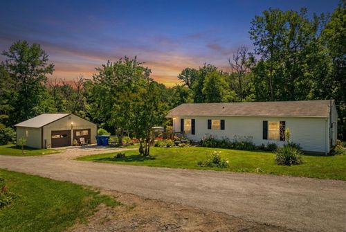 206 Old Deadend Rd, Taneyville, MO, 65759-5329 | Card Image