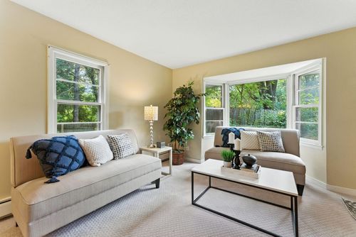 15404 Robinwood Dr, Minnetonka, MN, 55345-1419 | Card Image