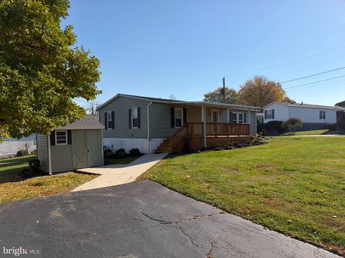 1 Forsynthia Ln, GLENMOORE, PA, 19343-1127 | Card Image