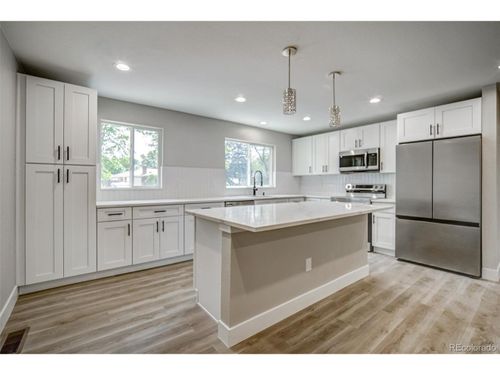 363 Lima St, Aurora, CO, 80010-4654 | Card Image