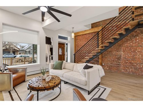 926 Lipan St, Denver, CO, 80204-3912 | Card Image