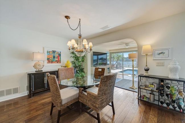 217 Driftwood Ln, House other with 3 bedrooms, 2 bathrooms and null parking in LARGO FL | Image 15