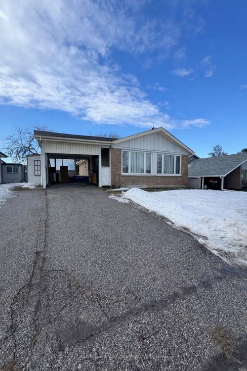 lower-unit-856 Krosno Boulevard, Pickering, ON, L1W1H3 | Card Image