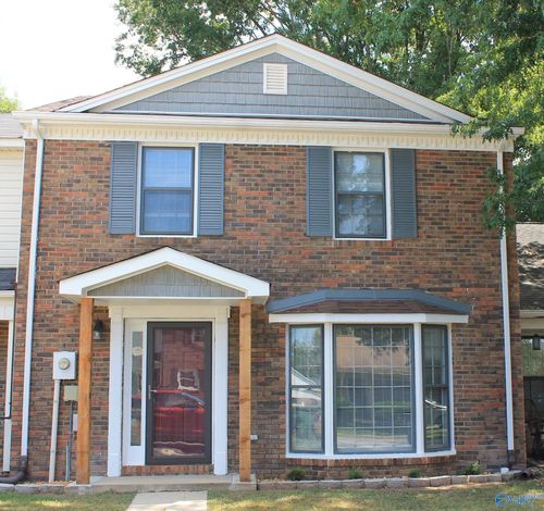 2202 Westbury Ct Sw, Decatur, AL, 35603-1830 | Card Image