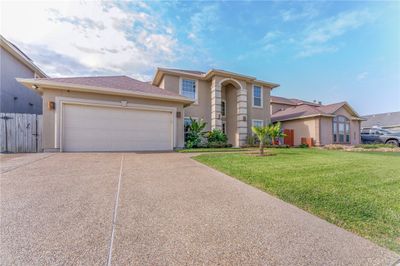 5813 Montserrat Drive, House other with 4 bedrooms, 2 bathrooms and null parking in Corpus Christi TX | Image 2