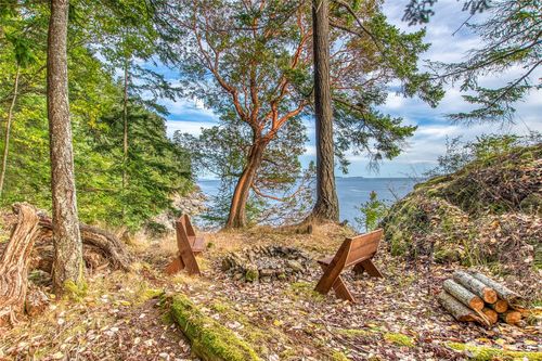 2760 Raccoon Point Rd, Eastsound, WA, 98245 | Card Image
