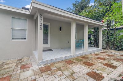 2725 Ne 6th Ln, House other with 3 bedrooms, 2 bathrooms and null parking in Wilton Manors FL | Image 2