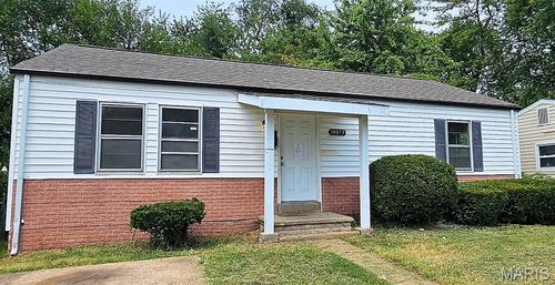 10073 Royal Dr, Saint Louis, MO, 63136-5557 | Card Image