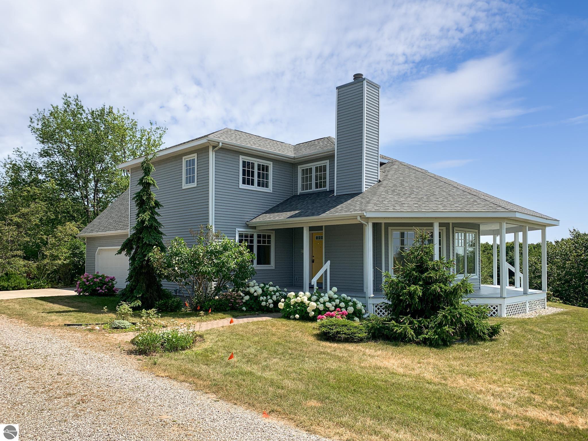 Foxview Dr, Northport, MI 49670