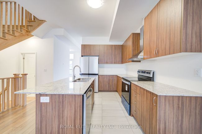 52 Alan Francis Lane, House attached with 3 bedrooms, 4 bathrooms and null parking in Markham ON | Image 13
