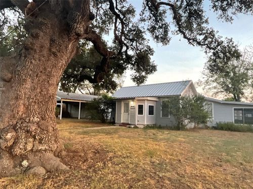 222 York St, Yorktown, TX, 78164-1989 | Card Image