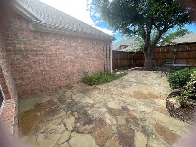 9506 Windy Hollow Dr, House other with 4 bedrooms, 3 bathrooms and null parking in Irving TX | Image 25