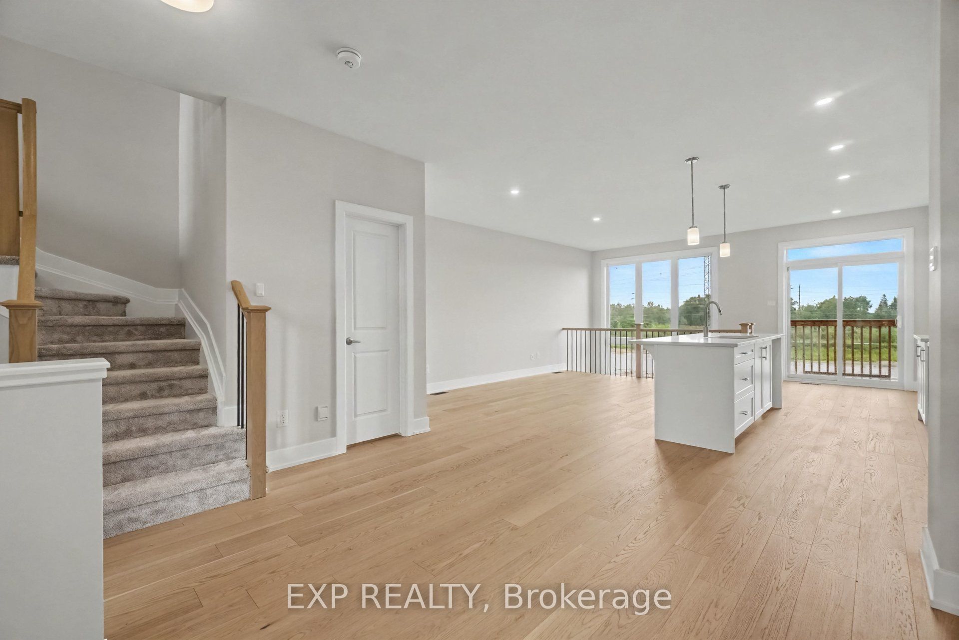 Residential in Stittsville - Munster - Richmond 5