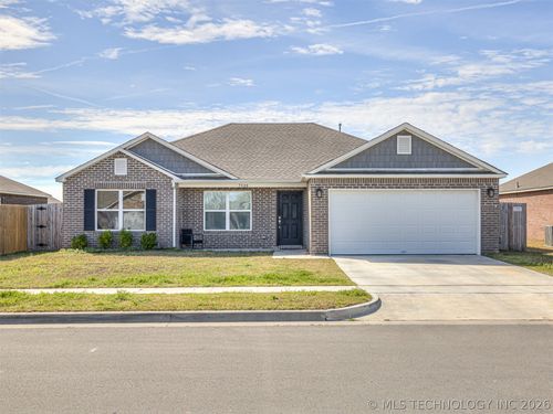 7520 E 157th Pl S, Bixby, OK, 74008-2790 | Card Image