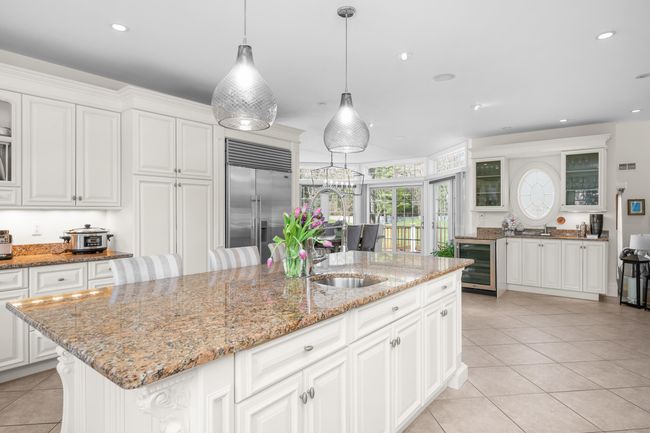 Kitchen | Image 12