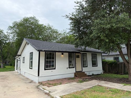 236 Brenner St, San Antonio, TX, 78237-2913 | Card Image