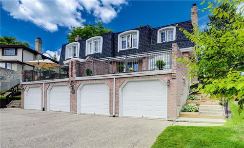 4-493 Beechwood Dr, Waterloo, ON, N2T1H8 | Card Image
