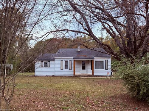 174 Liberty Rd, Mocksville, NC, 27028-5344 | Card Image
